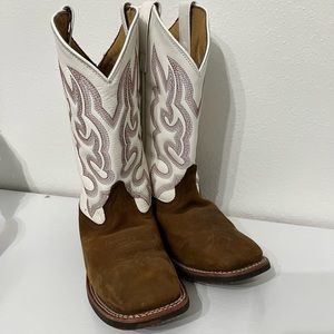 Tony Lama woman’s size 7.5w Laredo boots